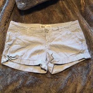 LAST WEEKEND! Ruehl No. 925 Shorts